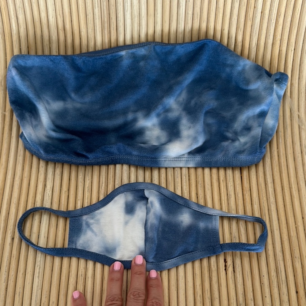 Meek Tube Top Blue Tie-Dye Face Masks NWT